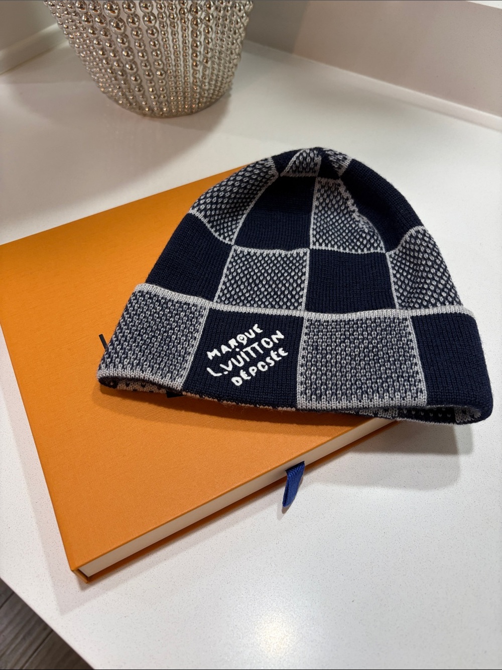 💙 Used like new condition Louis Vuitton men’s Damier Heritage Beanie